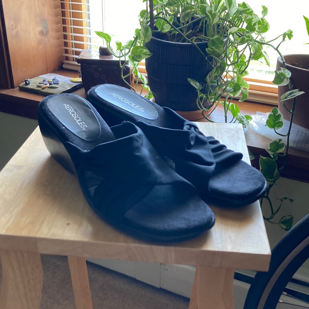 Black wedge sandals